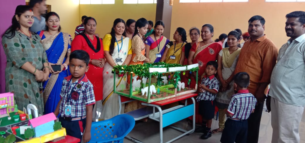 ಹೊಸಪೇಟೆ: ವಸ್ತು ಪ್ರದರ್ಶನ ಕಾರ್ಯಕ್ರಮ